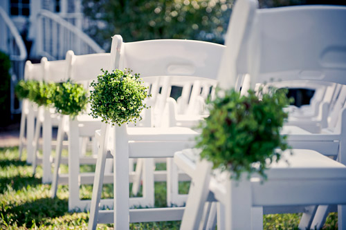 French country themed wedding at Pebble Hill Plantation in Georgia, photo by Elizabeth Davis Photography | junebugweddings.com French country themed wedding at Pebble Hill Plantation in Georgia, photo by Elizabeth Davis Photography | junebugweddings.com