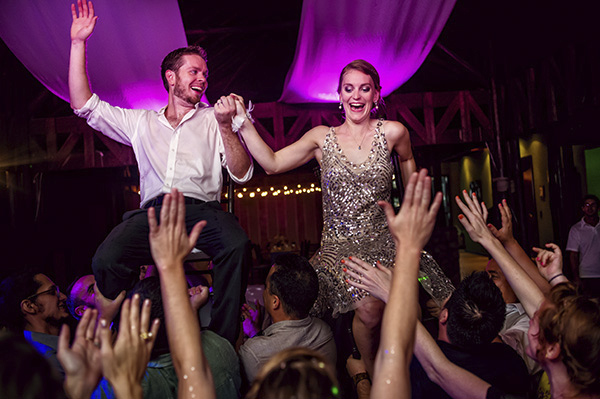 intimate destination wedding in Costa Rica, photos by Davina and Daniel | via junebugweddings.com intimate destination wedding in Costa Rica, photos by Davina and Daniel | via junebugweddings.com