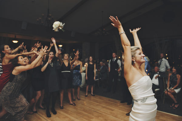 modern elegant gold and black wedding at Legend at Bergamont, photo by DWJohnson Studio | via junebugweddings.com modern elegant gold and black wedding at Legend at Bergamont, photo by DWJohnson Studio | via junebugweddings.com