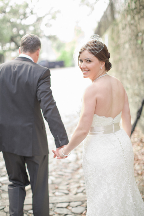 Southern wedding at The Westin Savannah Harbor, photos by Harwell Photography | via junebugweddings.com Southern wedding at The Westin Savannah Harbor, photos by Harwell Photography | via junebugweddings.com