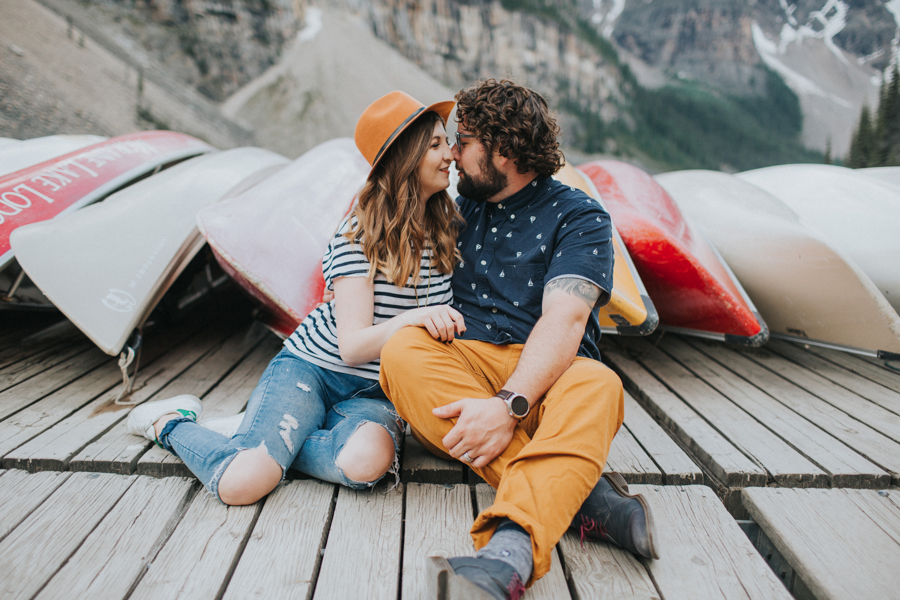 this-well-dressed-couple-in-their-banff-engagement-is-pure-eye-candy-5
