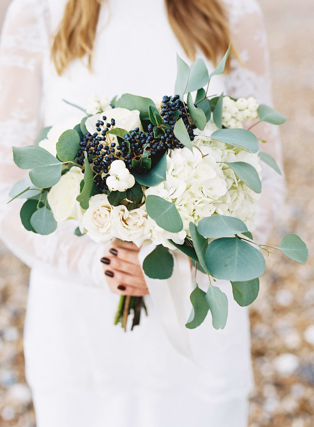 Gold-White-Wedding-De-La-Warr-Pavilion-Ann-Kathrin-Koch (22 of 28)