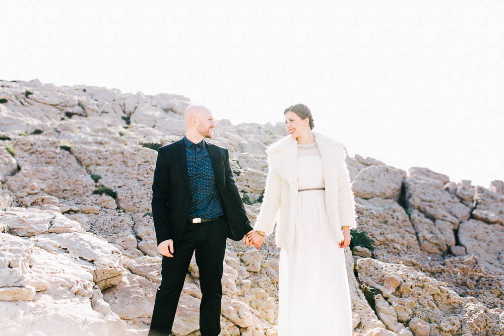 Chilly-Waterfront-Engagement-Near-Marseille-Laurent-Brouzet (6 of 24)