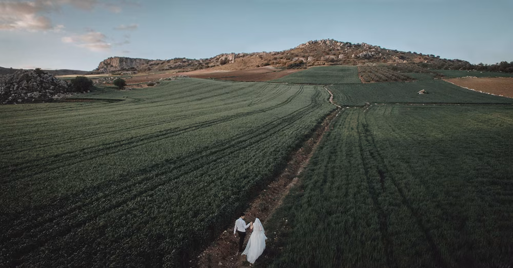 You're Not Asleep, These Spanish Wedding Portraits Are Just That Dreamy Tu Nguyen Wedding Photography-28