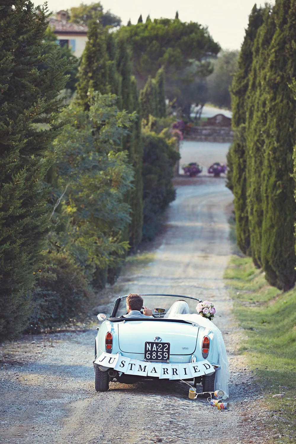 adorable just married car in Italy adorable just married car in Italy