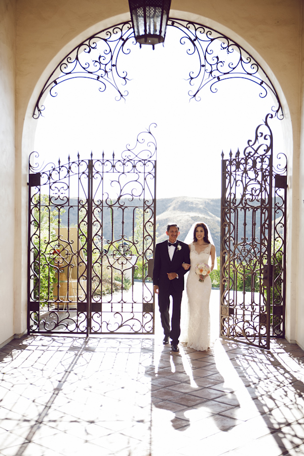 blush, ivory and pink wedding at Hummingbird Nest Ranch, California - Photo by Duke Photography | via junebugweddings.com blush, ivory and pink wedding at Hummingbird Nest Ranch, California - Photo by Duke Photography | via junebugweddings.com