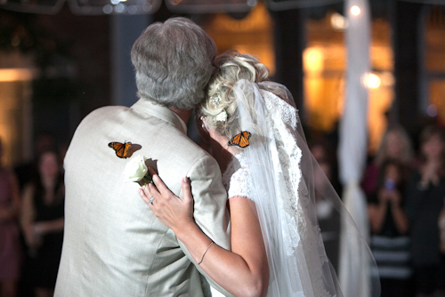 Elegant wedding at Louisiana Private Estate with photos by Courtney Dellafiora | junebugweddings.com Elegant wedding at Louisiana Private Estate with photos by Courtney Dellafiora | junebugweddings.com