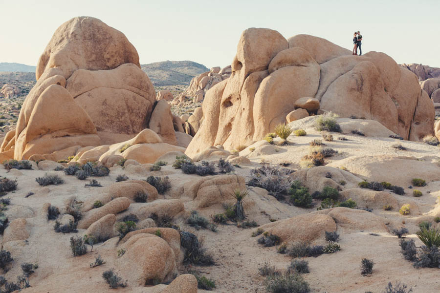 Breezy-Joshua-Tree-Engagement-Photos-at-Sunset-Anne-Claire-Brun-29