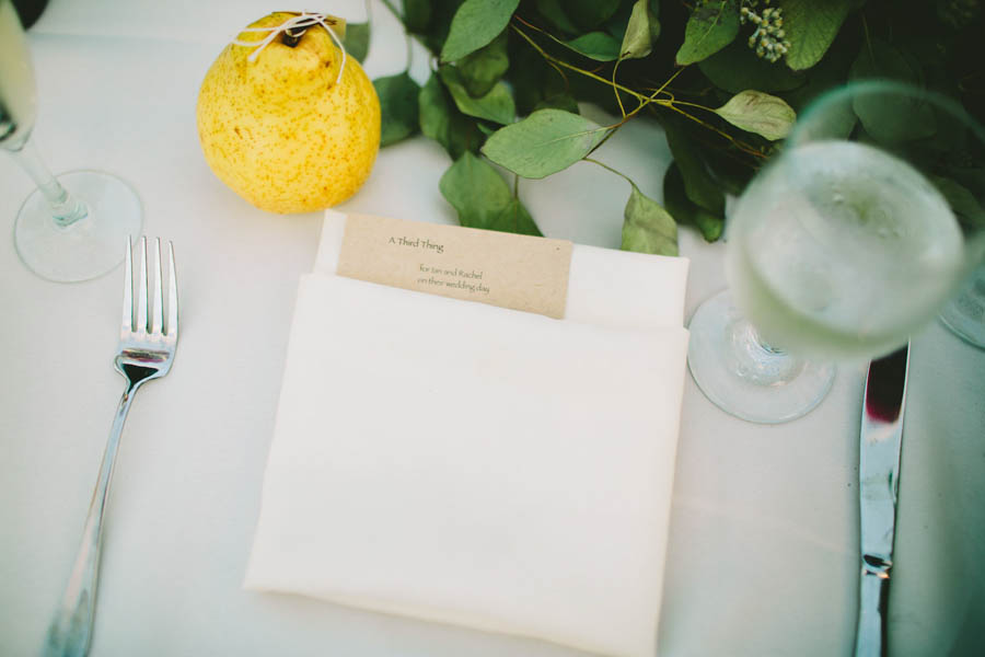 naturally-beautiful-oahu-bridal-inspiration-in-joelle-perry-2