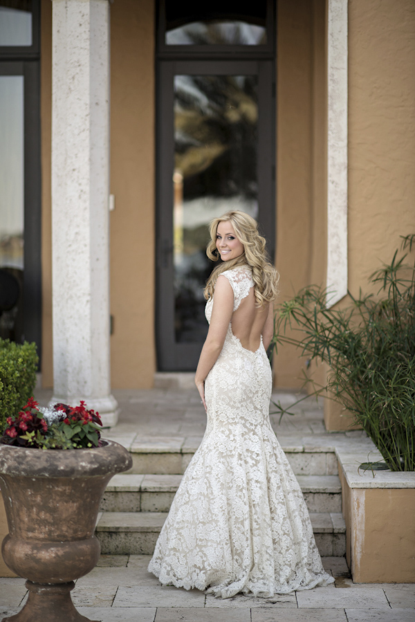 romantic Italian villa inspired wedding in Florida, photo by Kristen Weaver Photography | via junebugweddings.com romantic Italian villa inspired wedding in Florida, photo by Kristen Weaver Photography | via junebugweddings.com