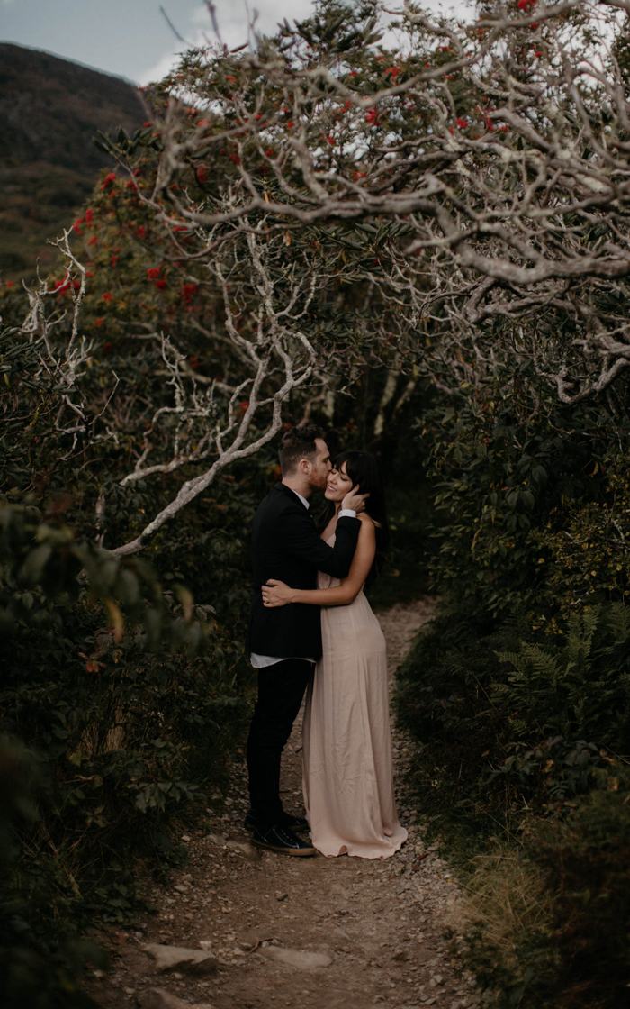 this-asheville-engagement-has-sunset-views-and-plenty-of-snuggles-27