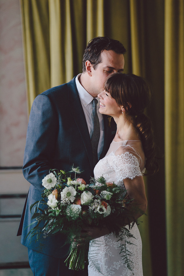 this-dreamy-wedding-at-the-metropolitan-building-is-filled-with-romantic-eye-candy-9