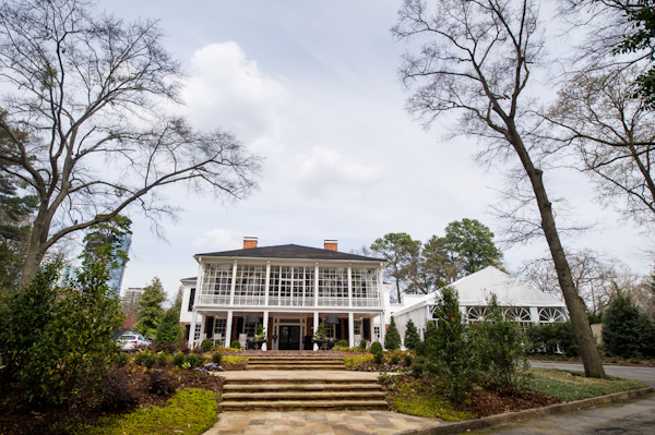mint and cream wedding at The Estate in Atlanta, Georgia, photo by Scobey Photography | via junebugweddings.com mint and cream wedding at The Estate in Atlanta, Georgia, photo by Scobey Photography | via junebugweddings.com