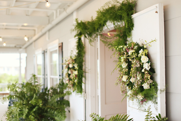 North Carolina wedding at The Carolina Yacht Club, photo by Whitebox Photo | via junebugweddings.com North Carolina wedding at The Carolina Yacht Club, photo by Whitebox Photo | via junebugweddings.com