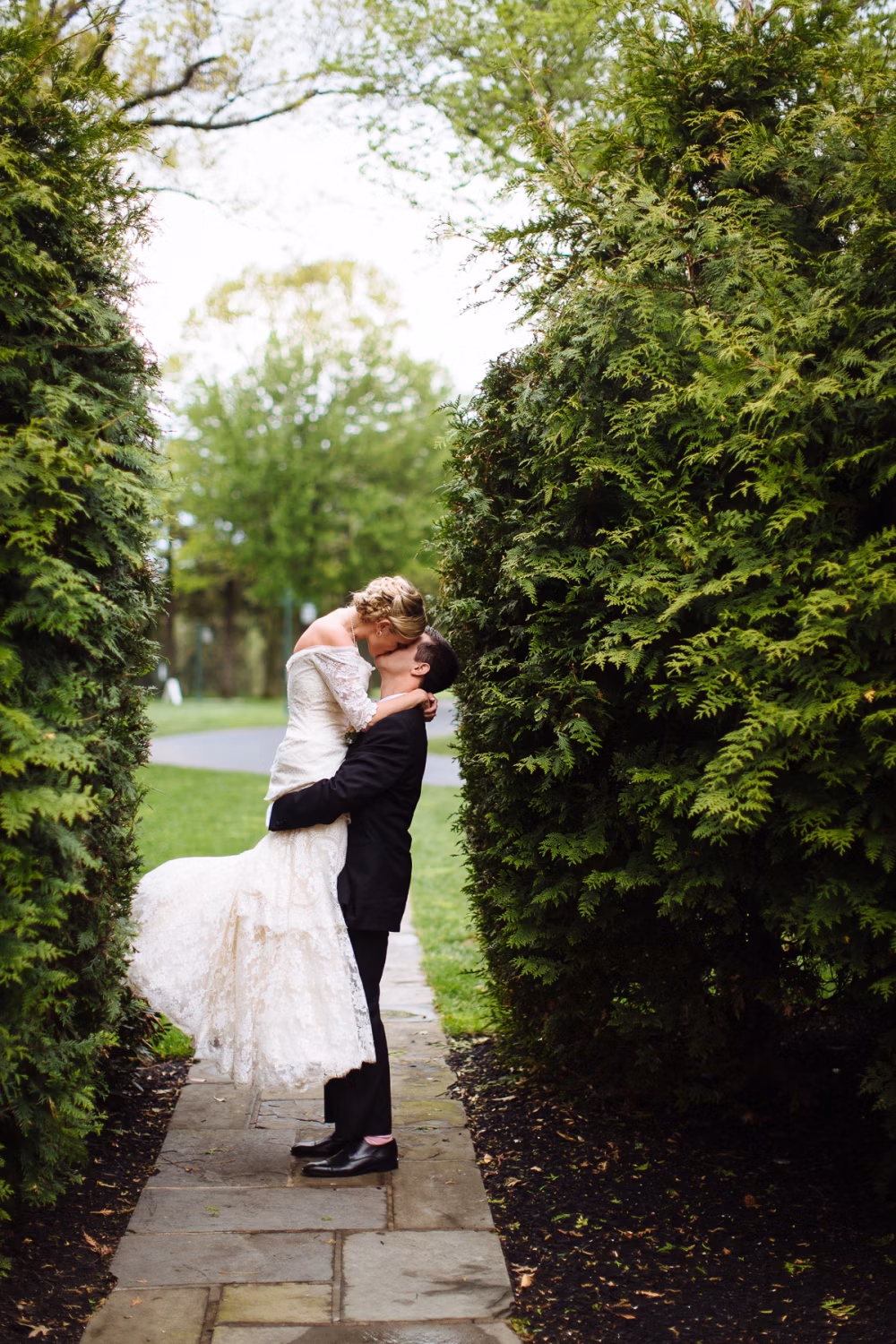 romantic country club couple's portrait, photo by Clay Austin Photography | via junebugweddings.com romantic country club couple's portrait, photo by Clay Austin Photography | via junebugweddings.com