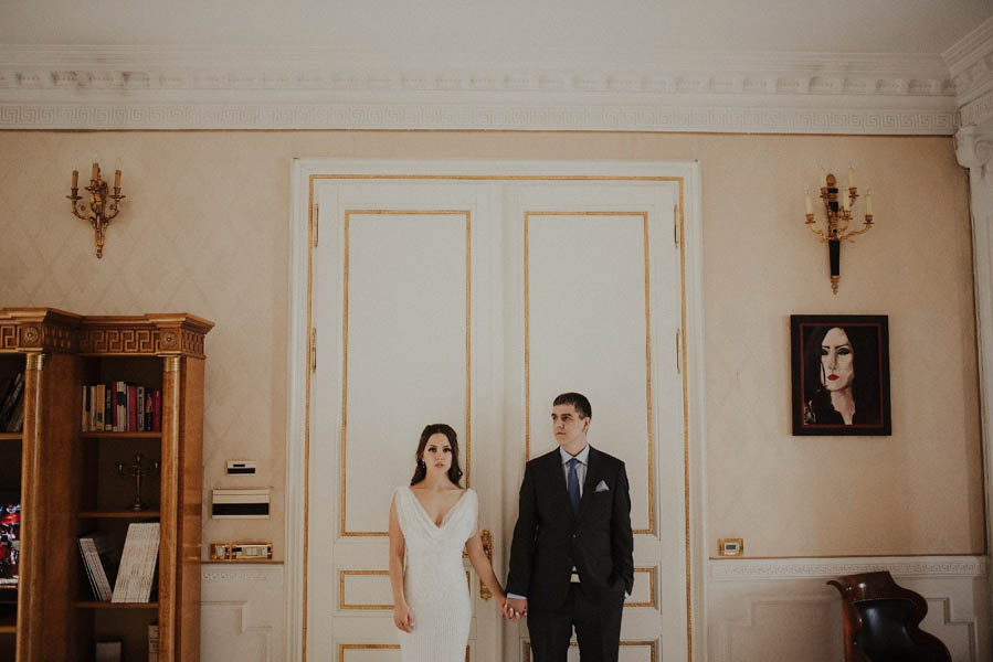 Romantic-Serbian-Wedding-Shoot-in-the-Botanical-Garden-25