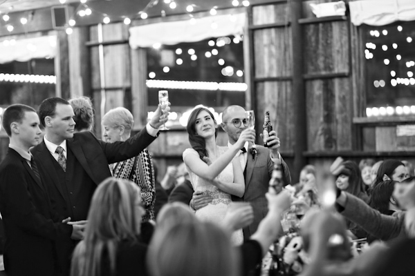 warm and cozy winter wedding, photo by Alison Conklin Photography | via junebugweddings.com warm and cozy winter wedding, photo by Alison Conklin Photography | via junebugweddings.com