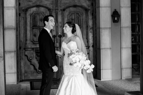 grey and coral wedding at Paradise Valley Country Club in Arizona with Photos by Jennifer Bowen Photography | via junebugweddings.com grey and coral wedding at Paradise Valley Country Club in Arizona with Photos by Jennifer Bowen Photography | via junebugweddings.com
