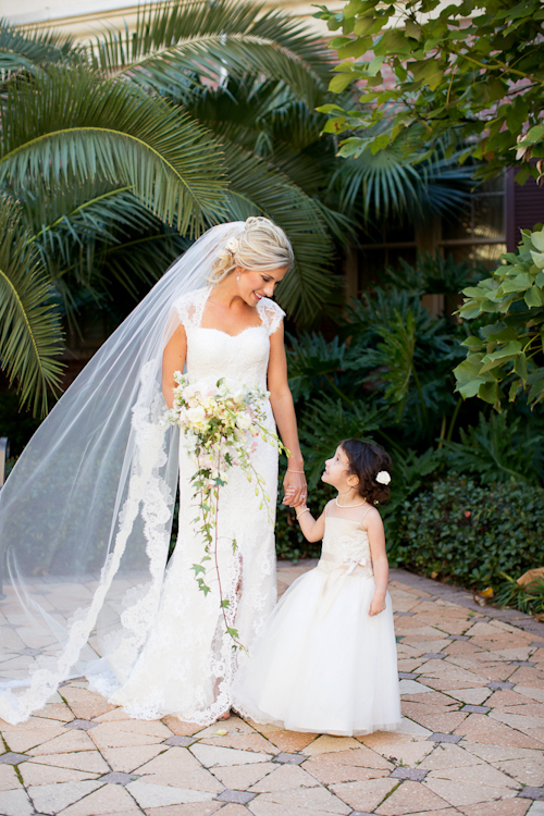 Elegant wedding at Louisiana Private Estate with photos by Courtney Dellafiora | junebugweddings.com Elegant wedding at Louisiana Private Estate with photos by Courtney Dellafiora | junebugweddings.com