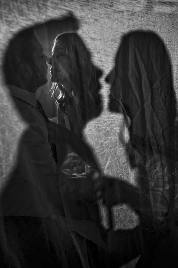 intimate destination wedding in Costa Rica, photos by Davina and Daniel | via junebugweddings.com intimate destination wedding in Costa Rica, photos by Davina and Daniel | via junebugweddings.com