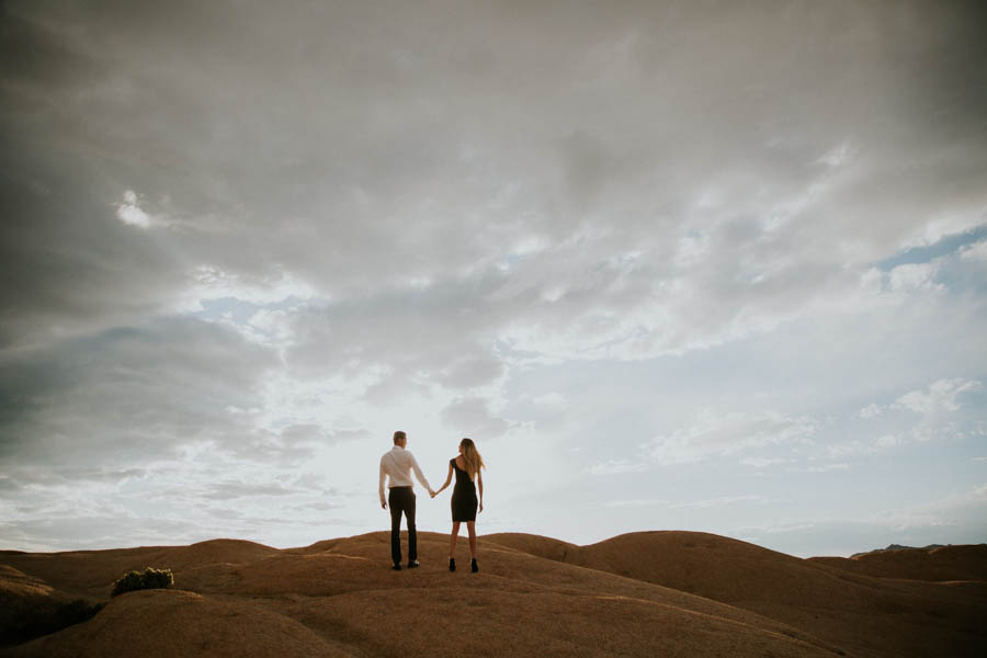 this-cali-cool-joshua-tree-engagement-is-full-of-1970s-vibes-27
