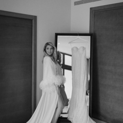 Jenn Guillen Photo photo
