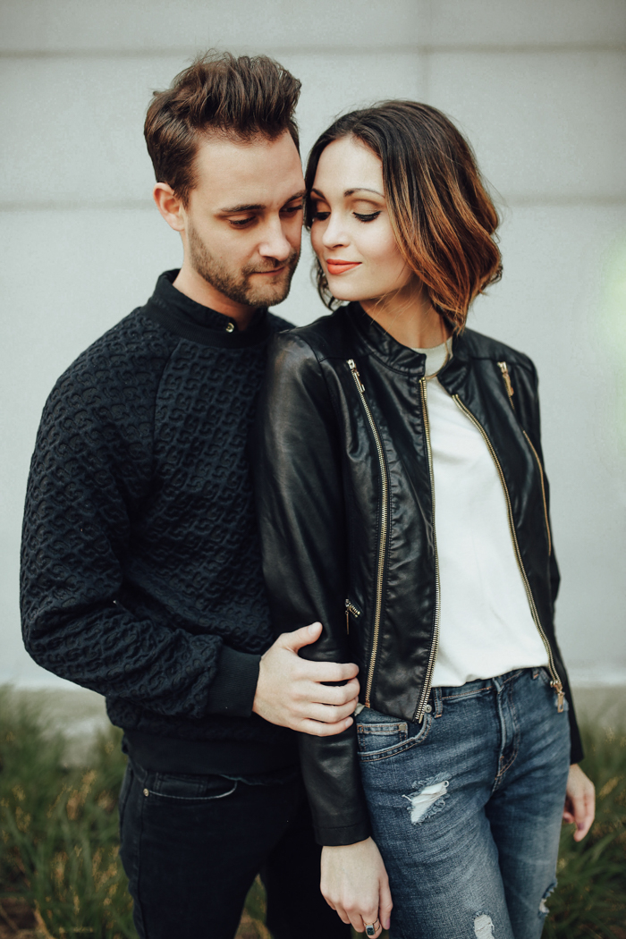 this-oklahoma-city-engagement-shows-off-the-couples-killer-closets-19