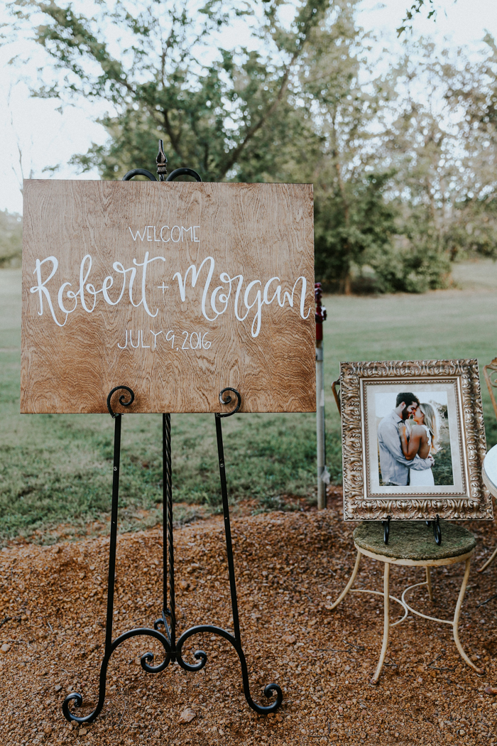 this-fall-wedding-at-southwind-hills-seamlessly-blends-bold-and-soft-styles-19