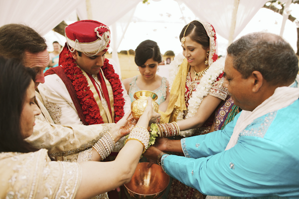 indian american wedding in Hawaii, photos by Anna Kim Photography | via junebugweddings.com indian american wedding in Hawaii, photos by Anna Kim Photography | via junebugweddings.com