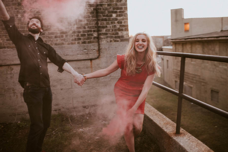just-try-not-to-smile-at-this-adorable-milwaukee-engagement-25