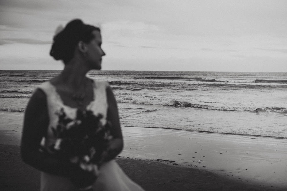 Sunset-Beach-Wedding-North-Carolina-Rob-Kristen-Photography (26 of 40)