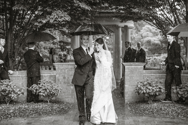 Elegant blush, cream and gray Garden wedding in Atlanta, Georgia, photos by Vue Photography | via junebugweddings.com Elegant blush, cream and gray Garden wedding in Atlanta, Georgia, photos by Vue Photography | via junebugweddings.com