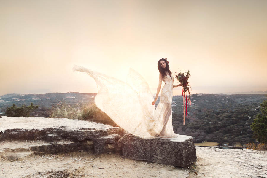 Texas-Bohemian-Wedding-Style-Laguna-Gloria-Holly-Kringer-Photography (30 of 30)