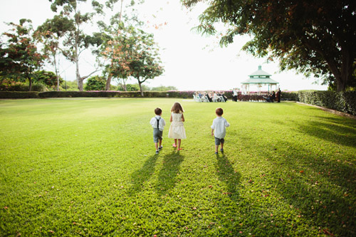 Pretty, classic, pink wedding in Maui from Sweet Pea Events with photos by Sarah & Rocky Photography | via junebugweddings.com Pretty, classic, pink wedding in Maui from Sweet Pea Events with photos by Sarah & Rocky Photography | via junebugweddings.com