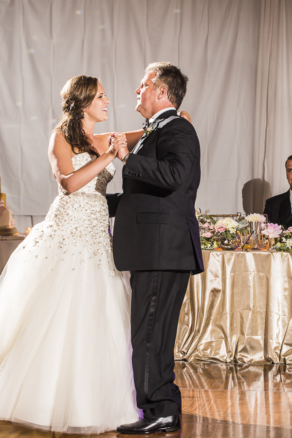 blush and gold california wedding at private family estate, wedding photos by D. Park Photography | via junebugweddings.com blush and gold california wedding at private family estate, wedding photos by D. Park Photography | via junebugweddings.com