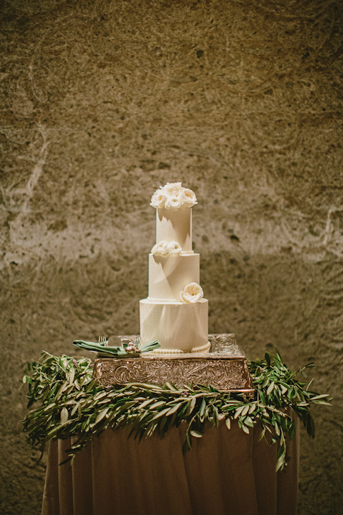 classic and elegant vineyard wedding at Calistoga Ranch, CA with photos by Perspective Eye Photographer | junebugweddings.com classic and elegant vineyard wedding at Calistoga Ranch, CA with photos by Perspective Eye Photographer | junebugweddings.com