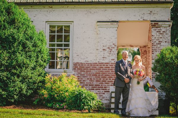 West Virginia countryside estate with photos by The Oberports | via junebugweddings.com West Virginia countryside estate with photos by The Oberports | via junebugweddings.com