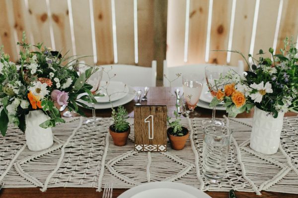 relaxed-boho-north-carolina-wedding-at-rock-quarry-farm-32-600x400