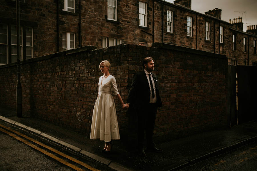 black-and-white-civil-ceremony-at-this-glasgow-registrars-office-22