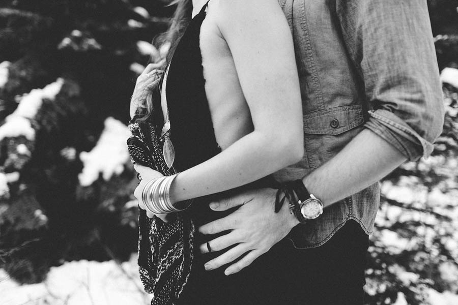 Snowy-Couple-Session-at-Mt-Baker-Alexandra-Celia-2