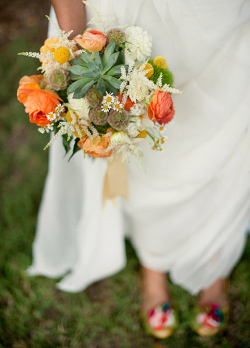 colorful wedding at Hickory Street Annex in Dallas, Texas - photos by Nine Photography | junebugweddings.com colorful wedding at Hickory Street Annex in Dallas, Texas - photos by Nine Photography | junebugweddings.com