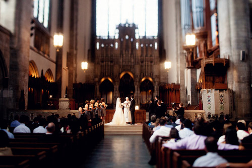 chic and stylish Chicago wedding at The Trump Hotel & Tower, photos by Olivia Leigh Photographie | via junebugweddings.com chic and stylish Chicago wedding at The Trump Hotel & Tower, photos by Olivia Leigh Photographie | via junebugweddings.com