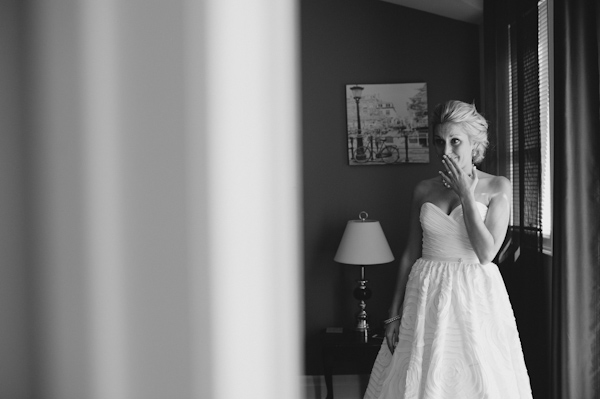 bride getting ready, photo by Aron Goss | via junebugweddings.com bride getting ready, photo by Aron Goss | via junebugweddings.com