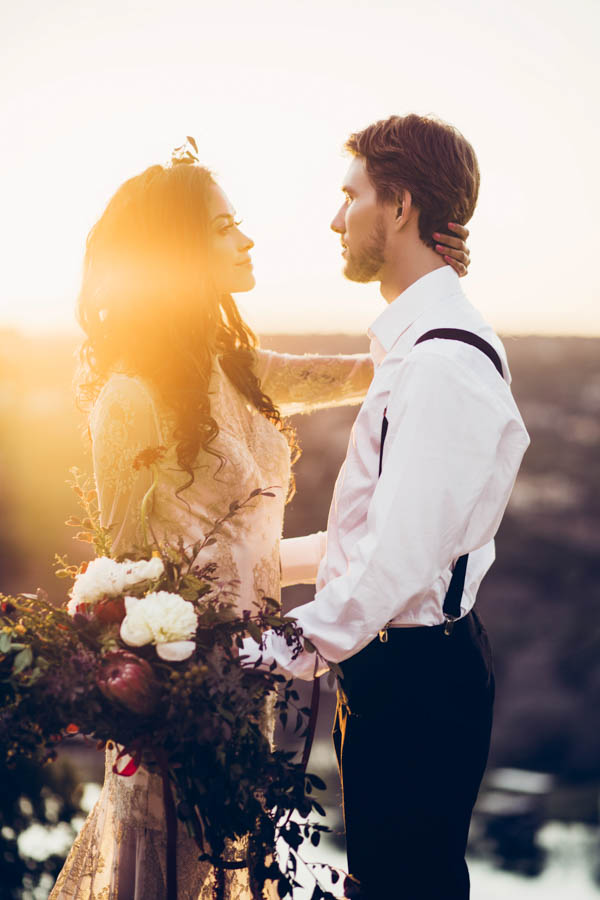Texas-Bohemian-Wedding-Style-Laguna-Gloria-Holly-Kringer-Photography (29 of 30)