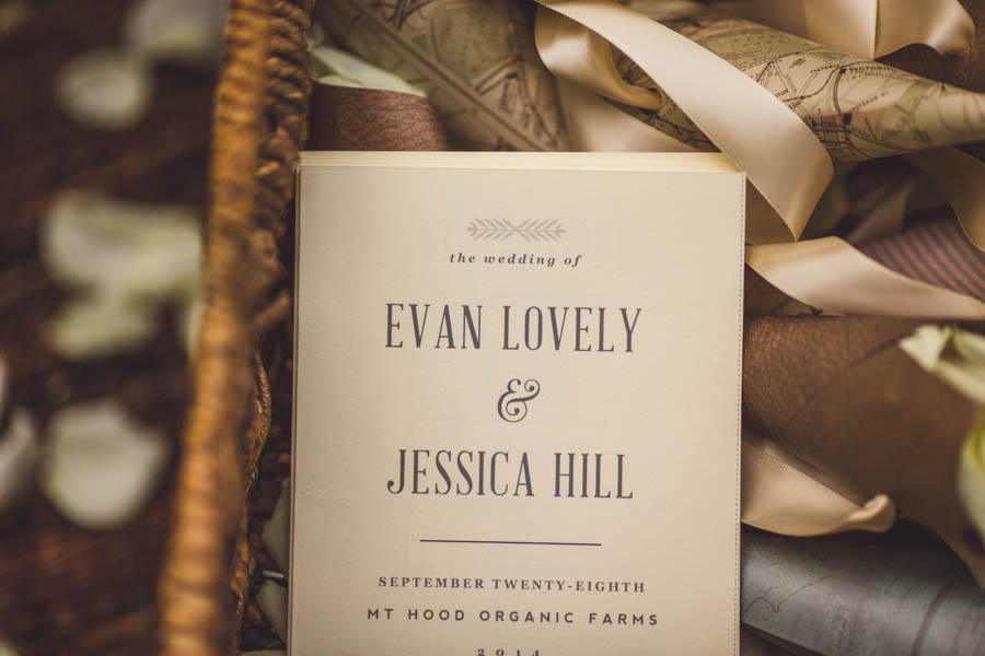 Pacific-Northwest-Wedding-at-Mt-Hood-Organic-Farms-Jeff-Newsom-Photographer-11