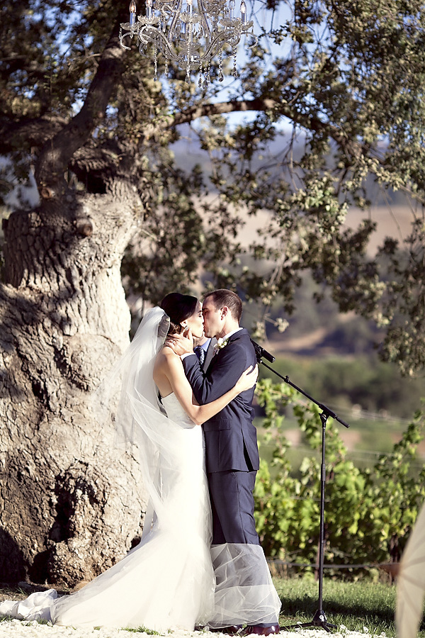 vineyard wedding at Sunstone Winery, Santa Ynez, California, photos by Santa Barbara, CA wedding photographers Ashleigh Taylor Photography | via junebugweddings.com vineyard wedding at Sunstone Winery, Santa Ynez, California, photos by Santa Barbara, CA wedding photographers Ashleigh Taylor Photography | via junebugweddings.com