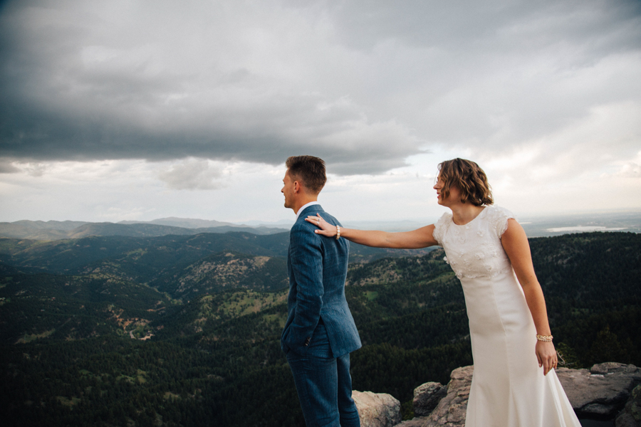 this-couple-achieved-a-dreamy-woodland-affair-for-their-lds-wedding-in-denver-4