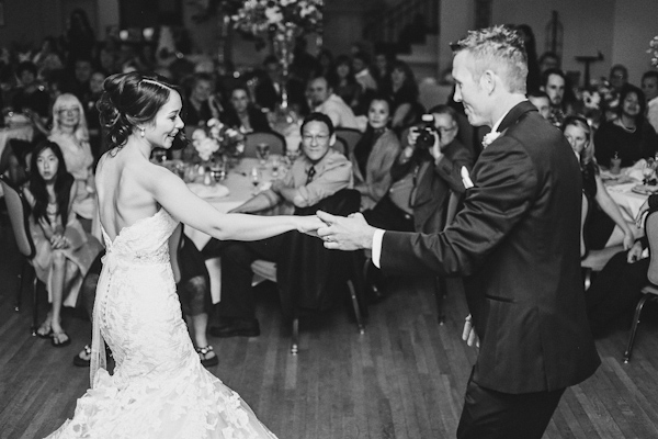 traditional and timeless bridal style, photo by Christina Carroll Photography | via junebugweddings.com traditional and timeless bridal style, photo by Christina Carroll Photography | via junebugweddings.com