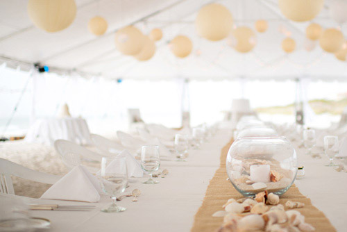 Clearwater, Florida beach wedding with a white, sand and pink wedding color palette, photo by Kristen Weaver | junebugweddings.com Clearwater, Florida beach wedding with a white, sand and pink wedding color palette, photo by Kristen Weaver | junebugweddings.com