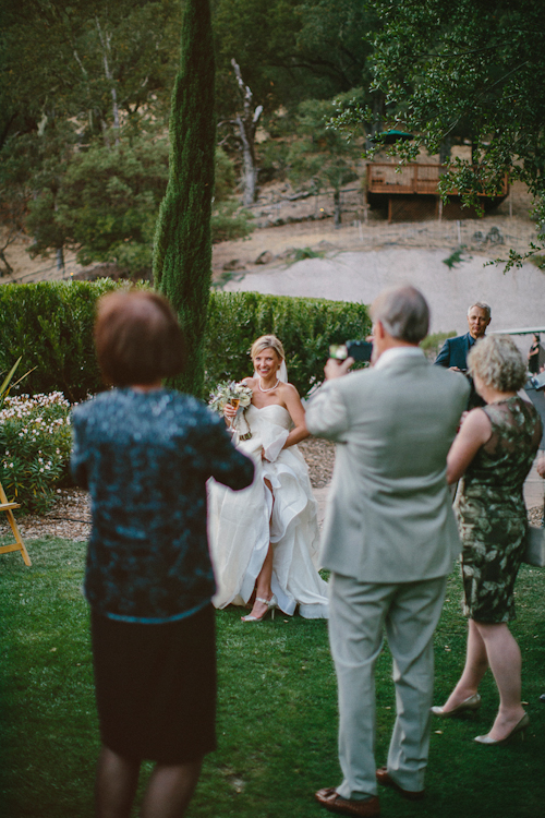 classic and elegant vineyard wedding at Calistoga Ranch, CA with photos by Perspective Eye Photographer | junebugweddings.com classic and elegant vineyard wedding at Calistoga Ranch, CA with photos by Perspective Eye Photographer | junebugweddings.com